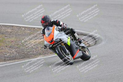 media/Mar-05-2023-TrackXperience (Sun) [[a95d40e56a]]/Group 3/session 2 turn 4/